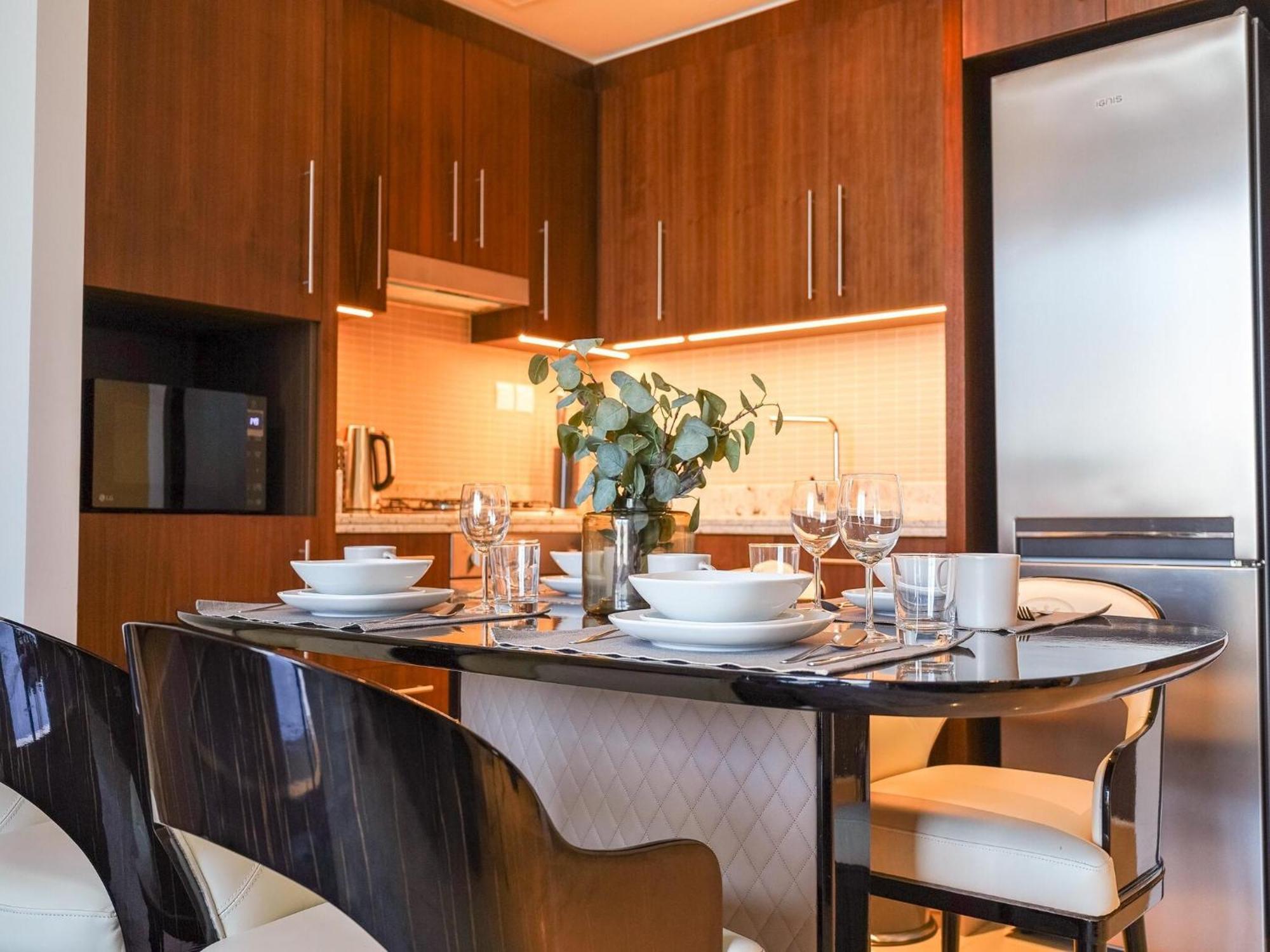 Luxurious Stylish Apartments Across Dubai Mall Burj Khalifa City Views Esterno foto