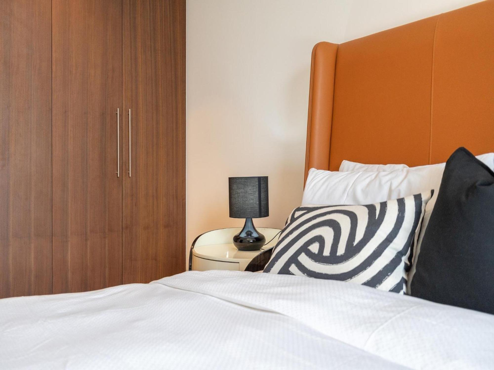 Luxurious Stylish Apartments Across Dubai Mall Burj Khalifa City Views Esterno foto