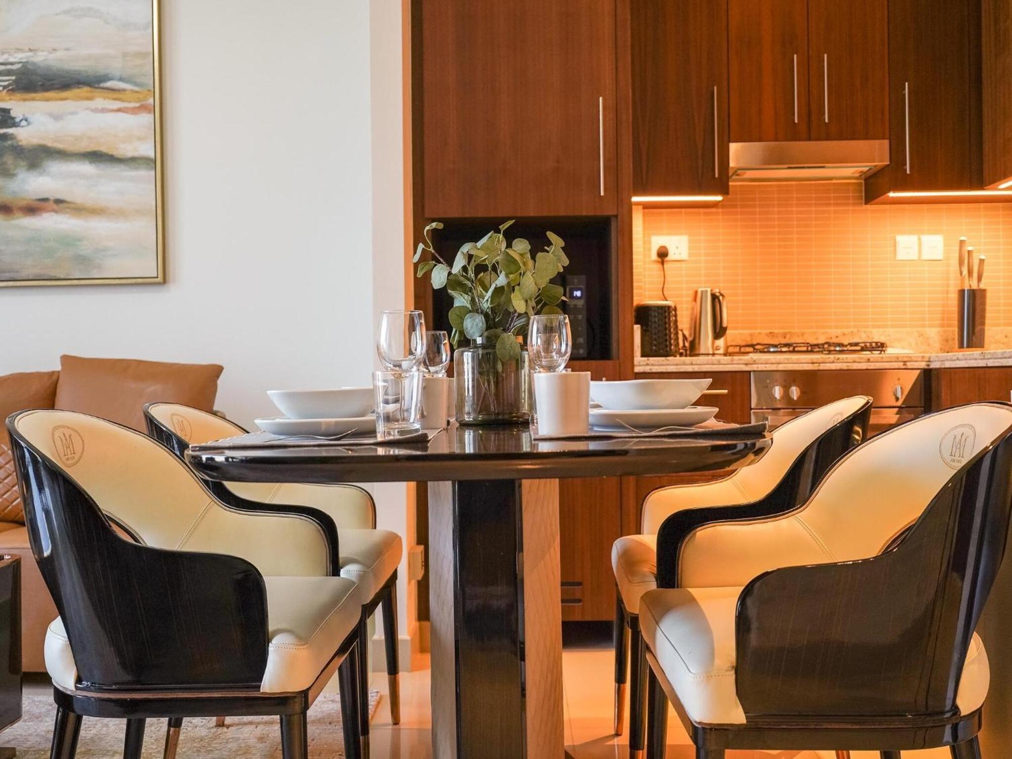 Luxurious Stylish Apartments Across Dubai Mall Burj Khalifa City Views Esterno foto